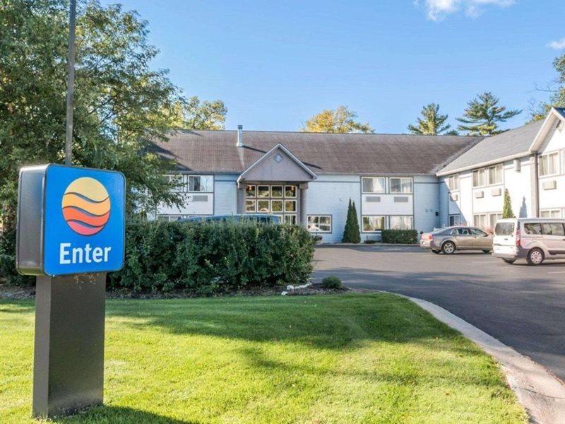 Comfort Inn Traverse Stadt Exterior foto